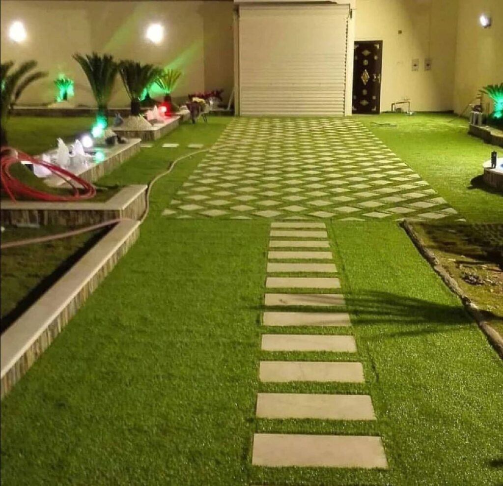 نحن في مؤسسة فنون هجر متخصصون في تركيب مظلات وسواتر شينكو مزارع خيام هناجر الأحساء بأعلى معايير الجودة