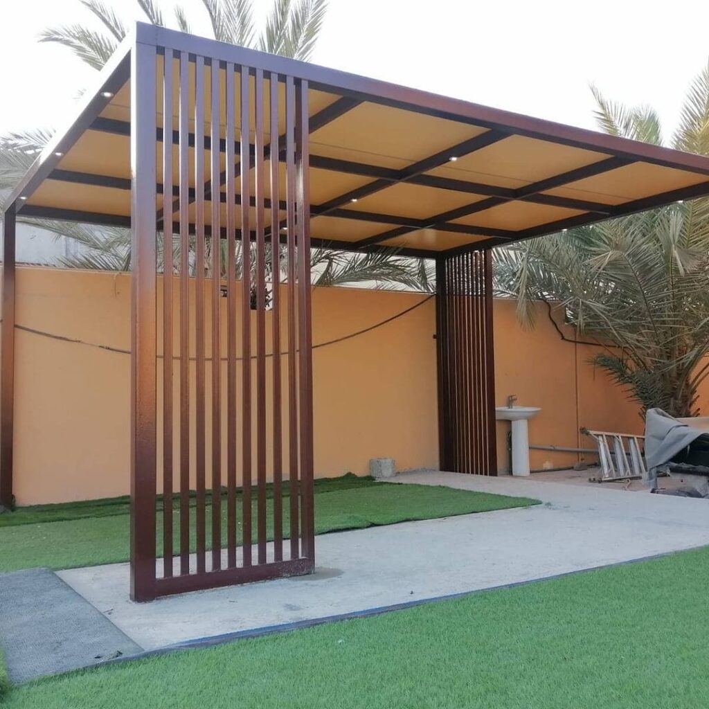 برجولات حديد مودرن دهان خشبي. تركيب برجولات عالية الجودة في الأحساء