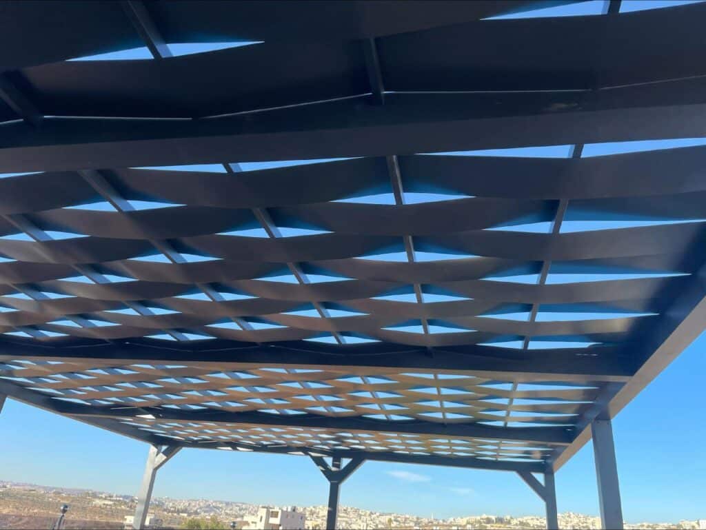 مورد المظلات والسواتر والهناجر الأحساء